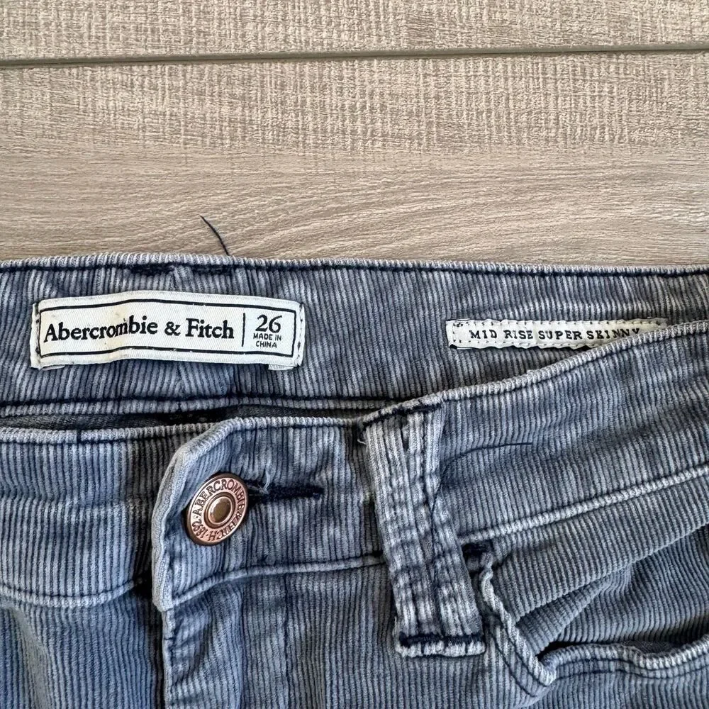Abecrombie & Fitch Women’s Corduroy Mid Rise, Super Skinny Jeans, size‎ 26